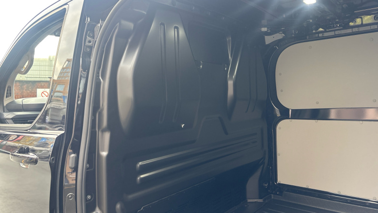 Ford Transit Custom 320 L2 Diesel Fwd 2.0 EcoBlue 136ps H1 Van Leader